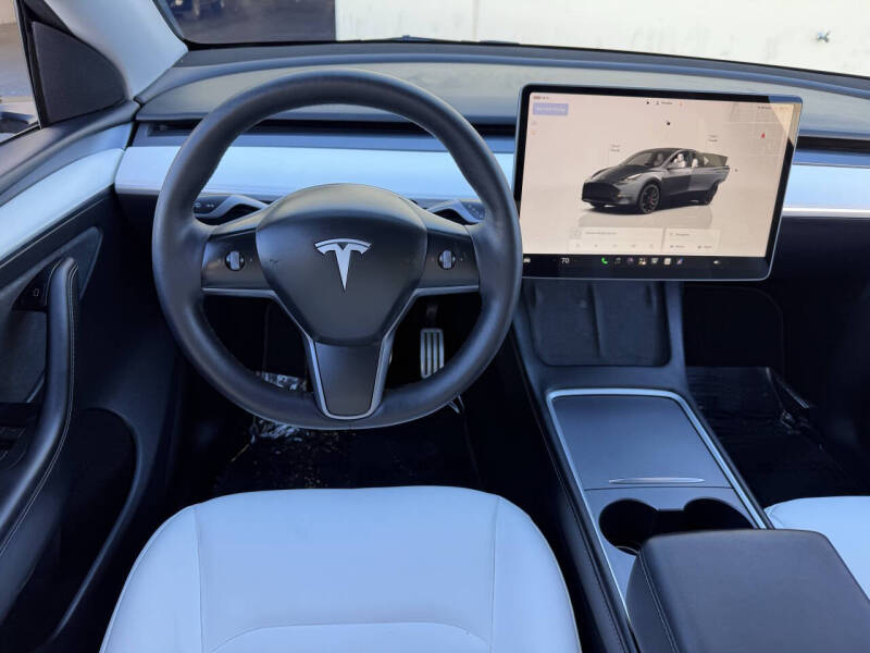2023 Tesla Model Y Performance