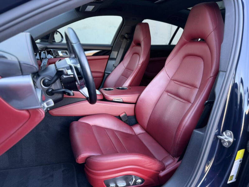 2018 Porsche Panamera 4S