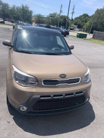 2015 Kia Soul +