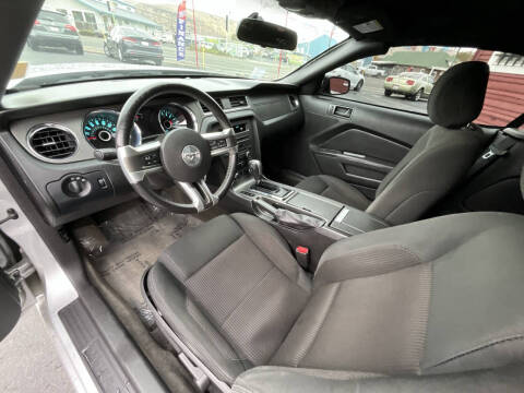 2014 Ford Mustang V6