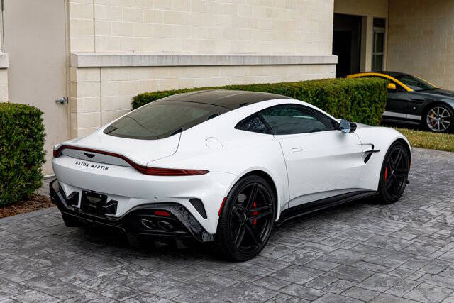 2025 Aston Martin Vantage