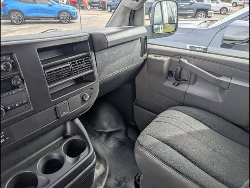 2023 Chevrolet Express 2500