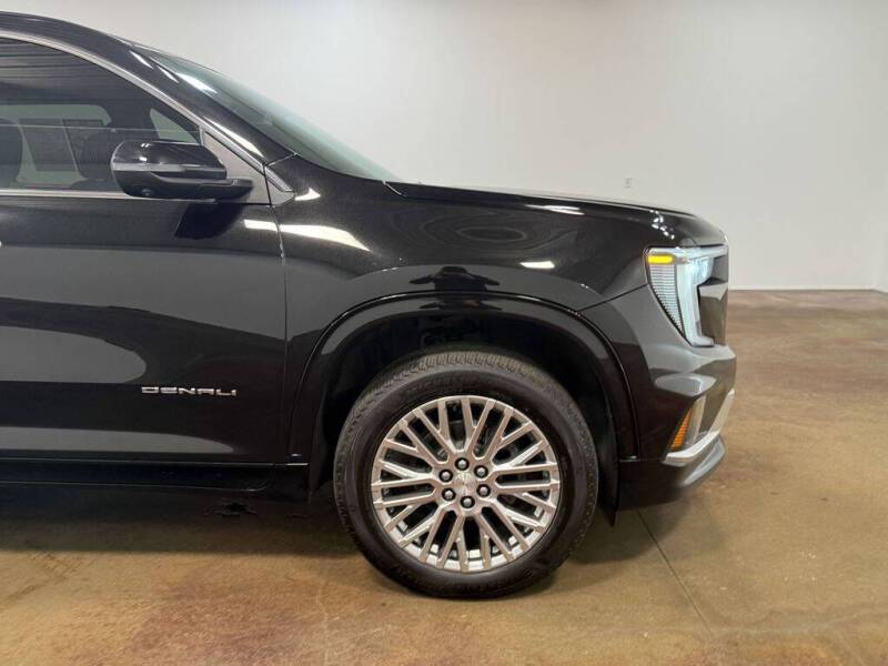 2024 GMC Acadia Denali