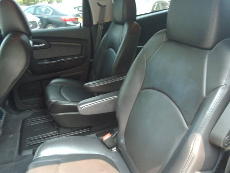 2012 Chevrolet Traverse LT