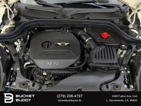 2017 MINI Hardtop 4 Door Cooper