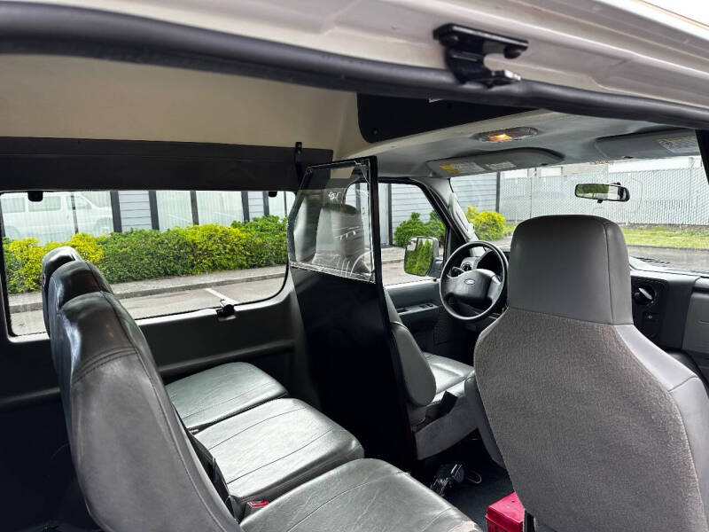 2013 Ford E-Series E-150