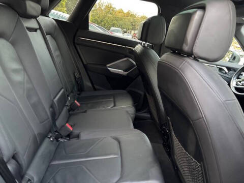 2024 Audi Q3 quattro S line Premium 45 TFSI