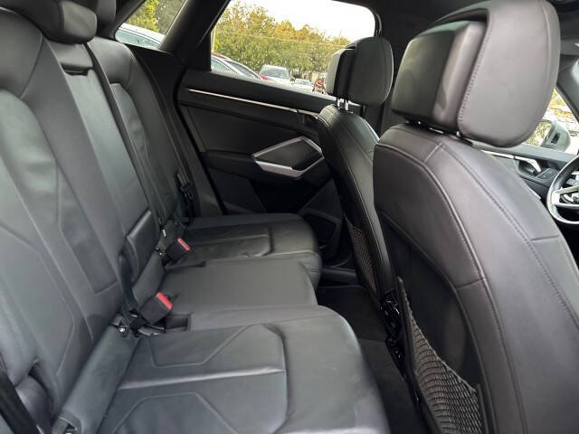 2024 Audi Q3 quattro S line Premium 45 TFSI