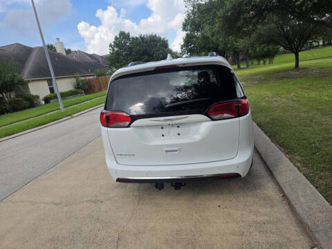 2019 Chrysler Pacifica Touring L