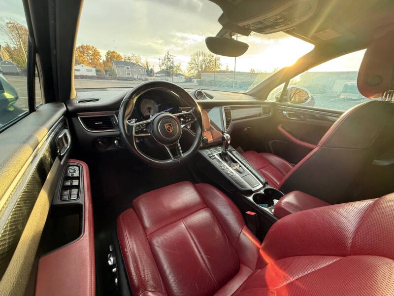 2016 Porsche Macan S