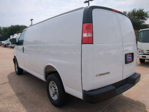 2025 Chevrolet Express 2500