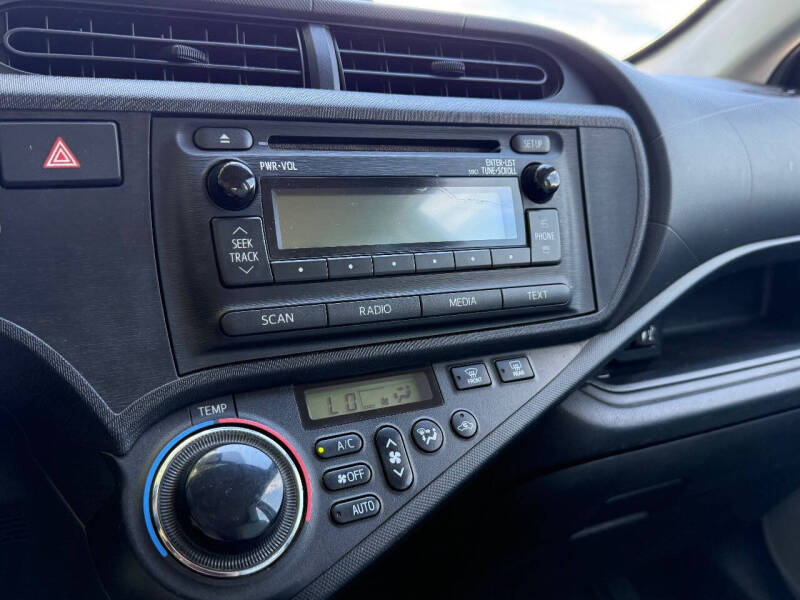 2014 Toyota Prius c One