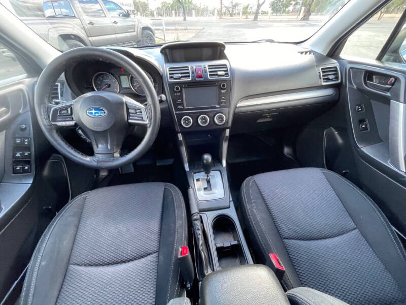 2016 Subaru Forester 2.5i