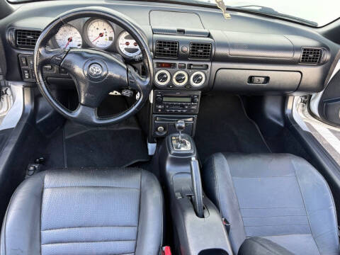 2003 Toyota MR2 Spyder