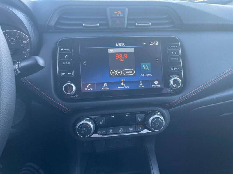 2025 Nissan Versa SR