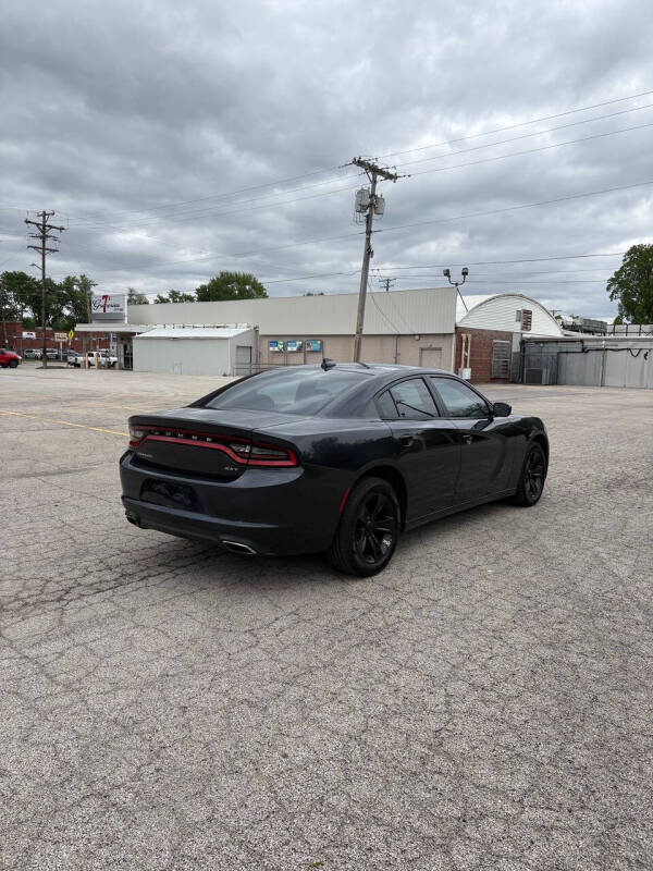 2017 Dodge Charger SXT