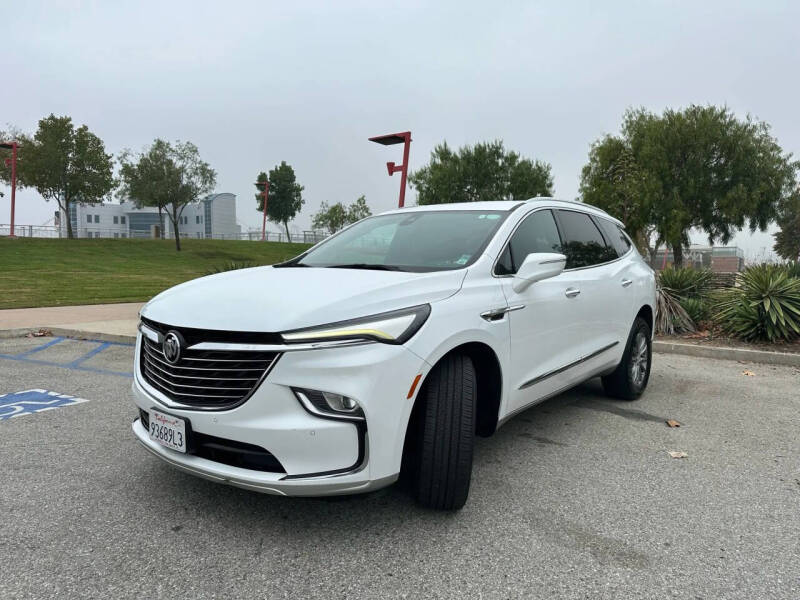 2022 Buick Enclave Essence