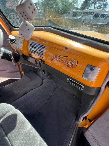 1940 Ford Deluxe