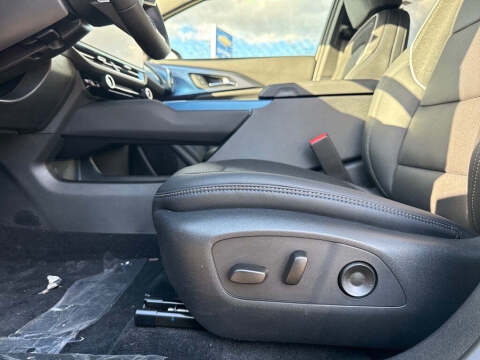 2026 Chevrolet Equinox EV LT 2