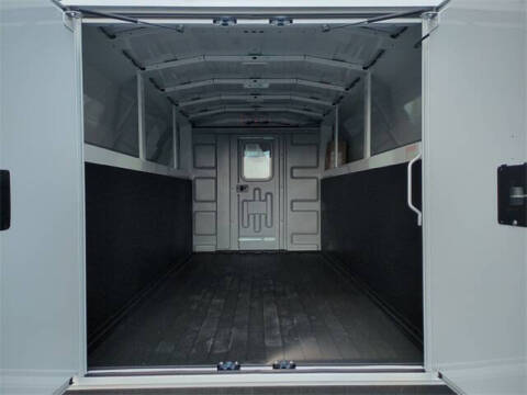 2025 Chevrolet Express 3500