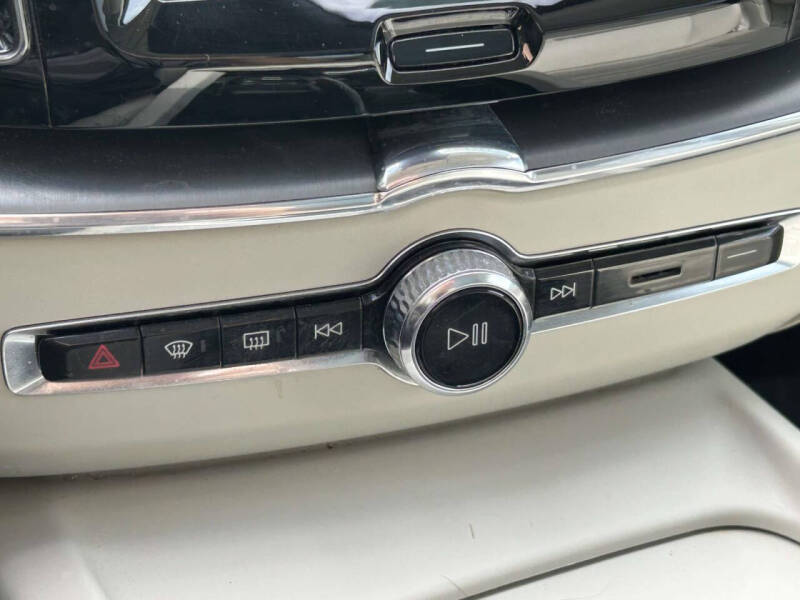 2023 Volvo XC60 B5 Core