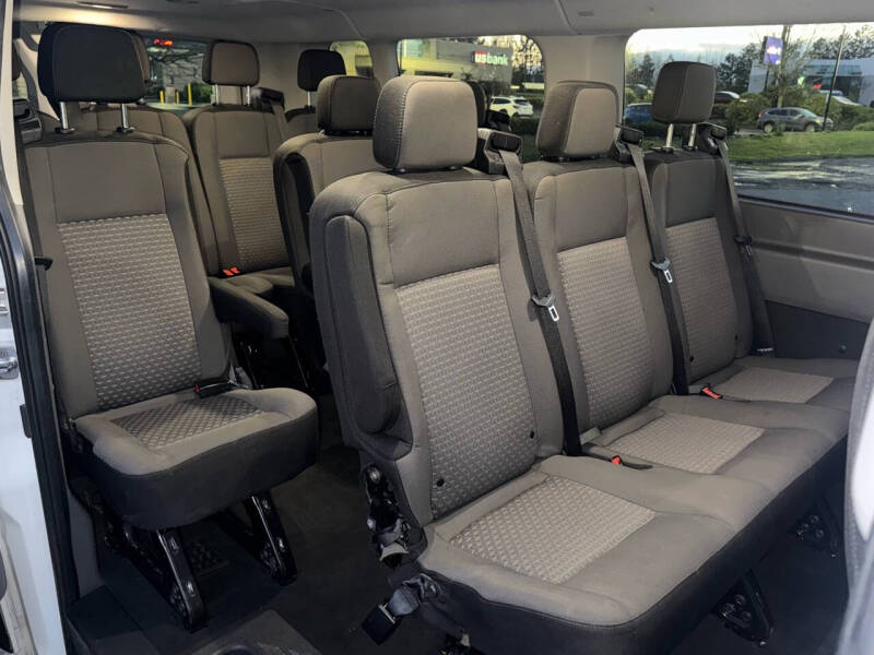 2023 Ford Transit 350 XLT