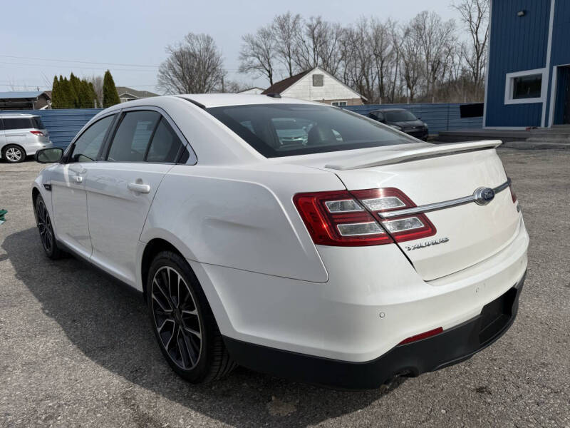 2018 Ford Taurus SHO