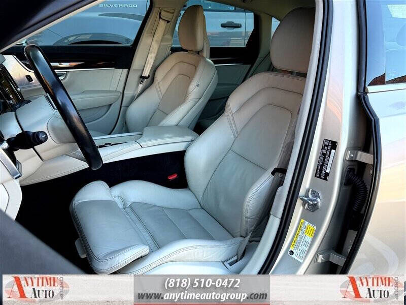 2017 Volvo S90 T6 Momentum