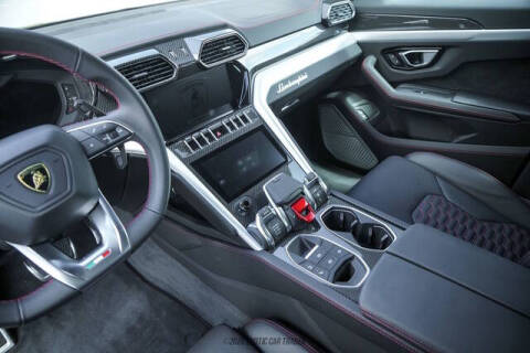 2024 Lamborghini Urus S