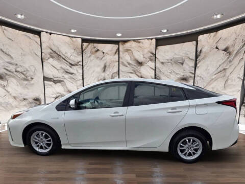 2019 Toyota Prius LE AWD-e