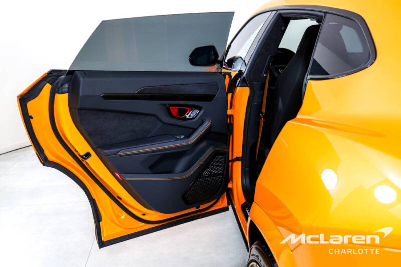 2023 Lamborghini Urus S