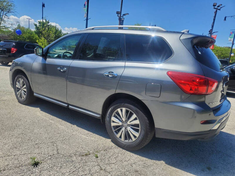 2020 Nissan Pathfinder S