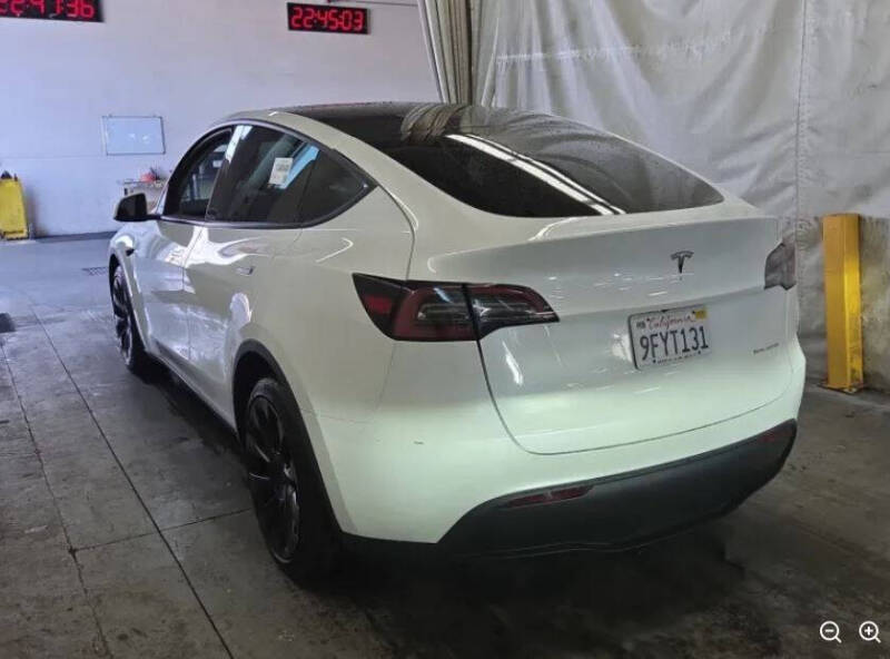 2023 Tesla Model Y Long Range