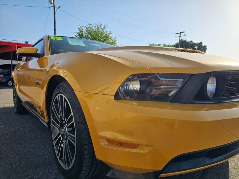 2012 Ford Mustang GT Premium
