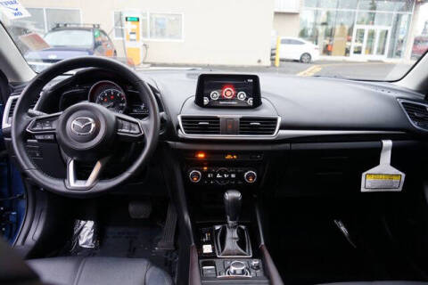 2018 Mazda MAZDA3 Grand Touring