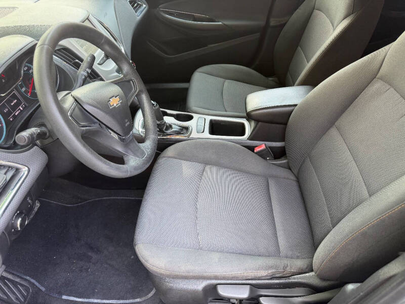 2018 Chevrolet Cruze LS Auto