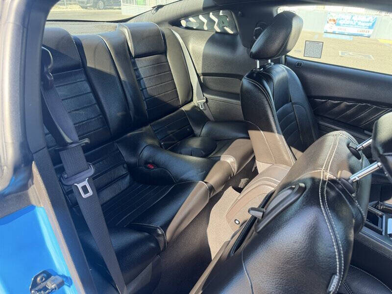2010 Ford Mustang V6