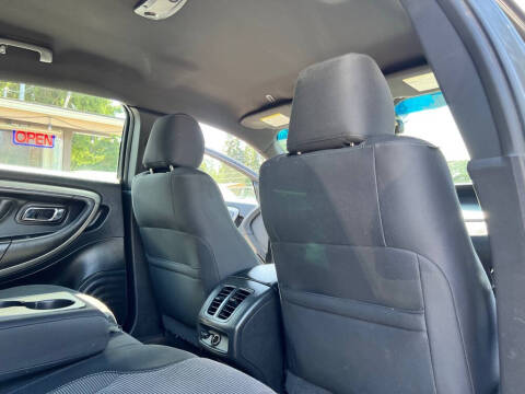 2018 Ford Taurus SEL