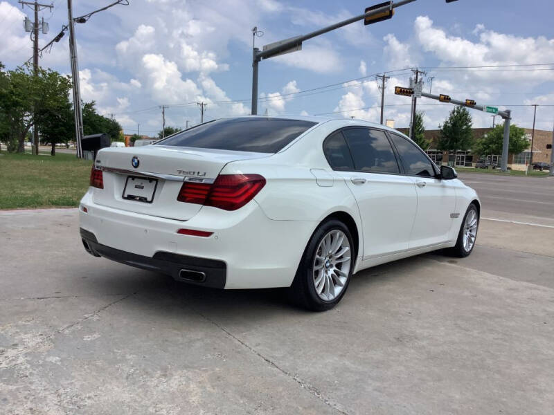 2013 BMW 7 Series 750i photo 8