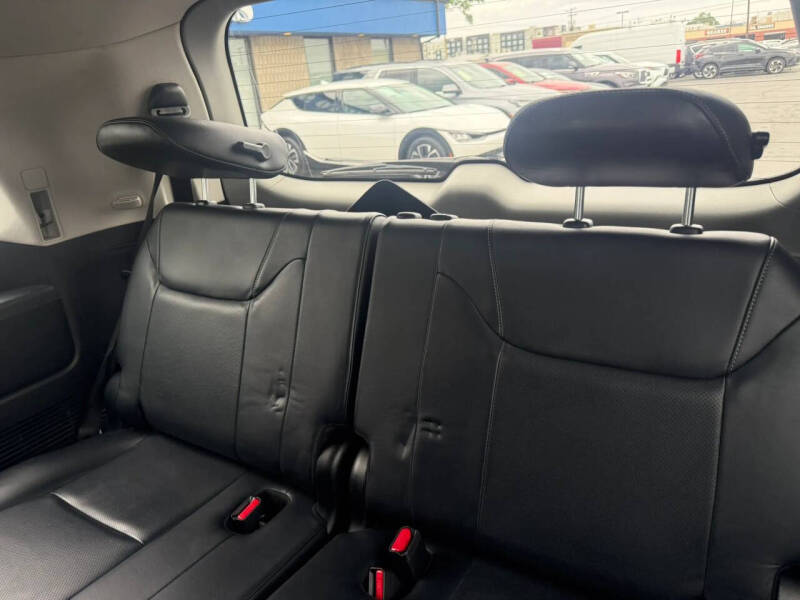 2014 Lexus LX 570