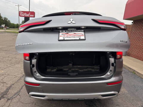 2024 Mitsubishi Outlander SE