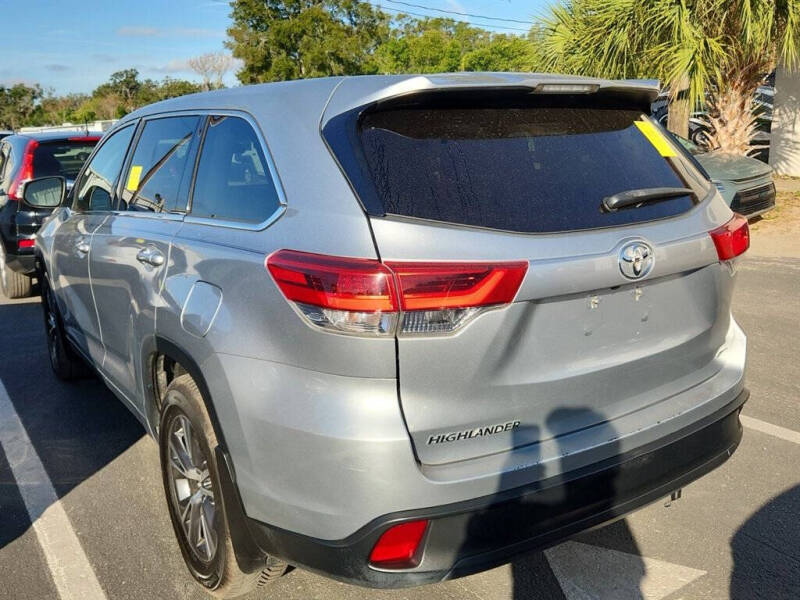 2018 Toyota Highlander LE