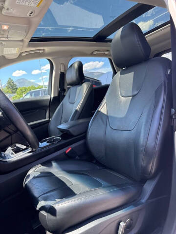 2017 Ford Edge Titanium