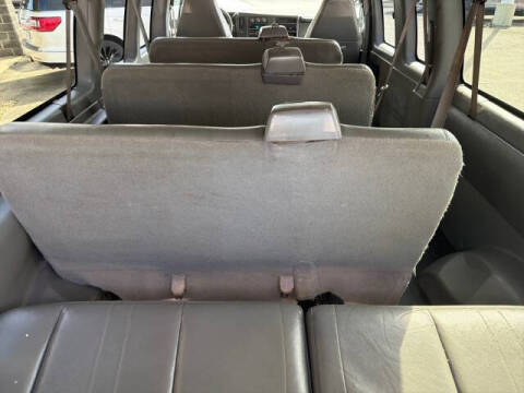 2008 GMC Savana LS 3500