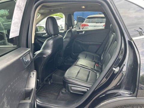 2020 Ford Escape Titanium