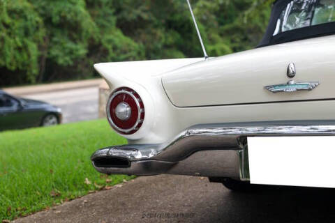 1957 Ford Thunderbird