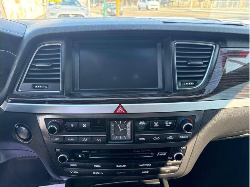 2015 Hyundai Genesis