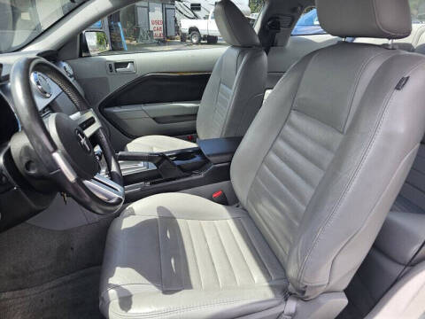2006 Ford Mustang GT Deluxe