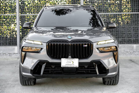 2023 BMW X7 M60i