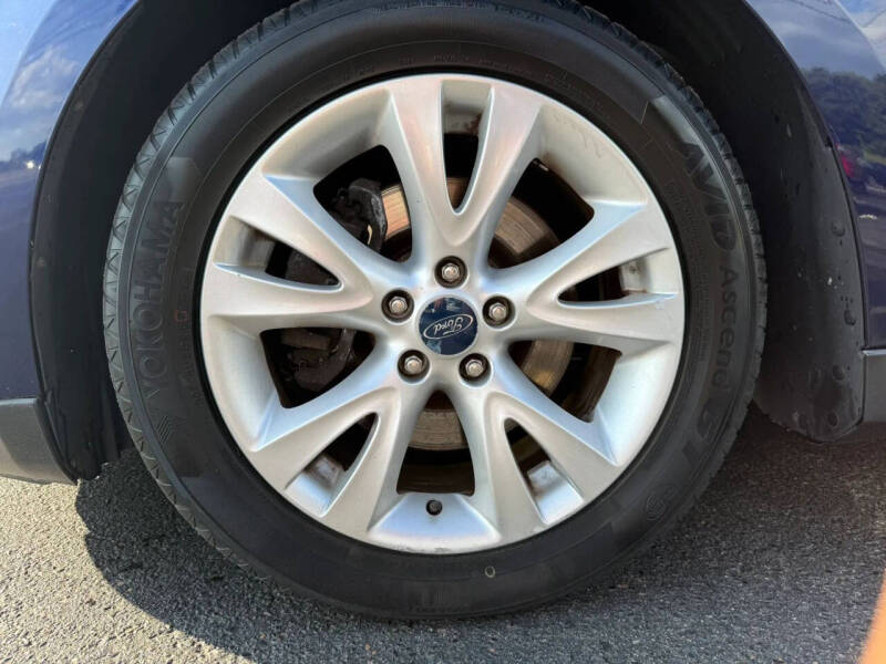 2011 Ford Taurus SEL